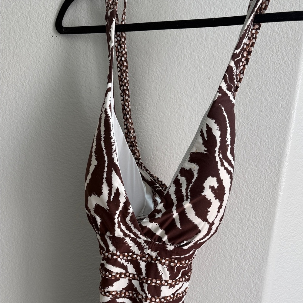 La Blanca Brown and White Animal-Print One-Piece Swimsuit. Worn once .